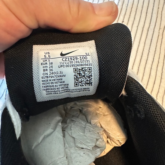 2021 Air Max 90 NRG 'Venn Diagram - Grey Fog Polka' - Picture 3 of 9